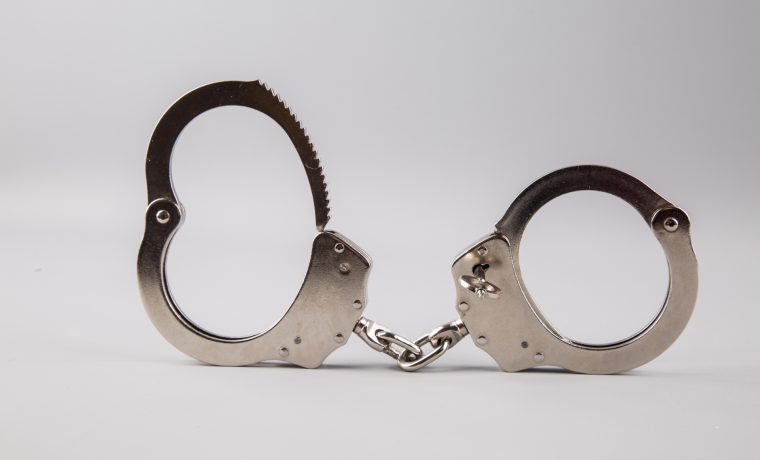 handcuffs-1462609571BqT